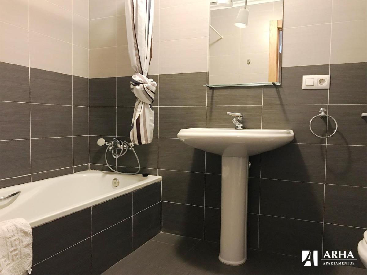 Apartamentos Arha Потес Экстерьер фото