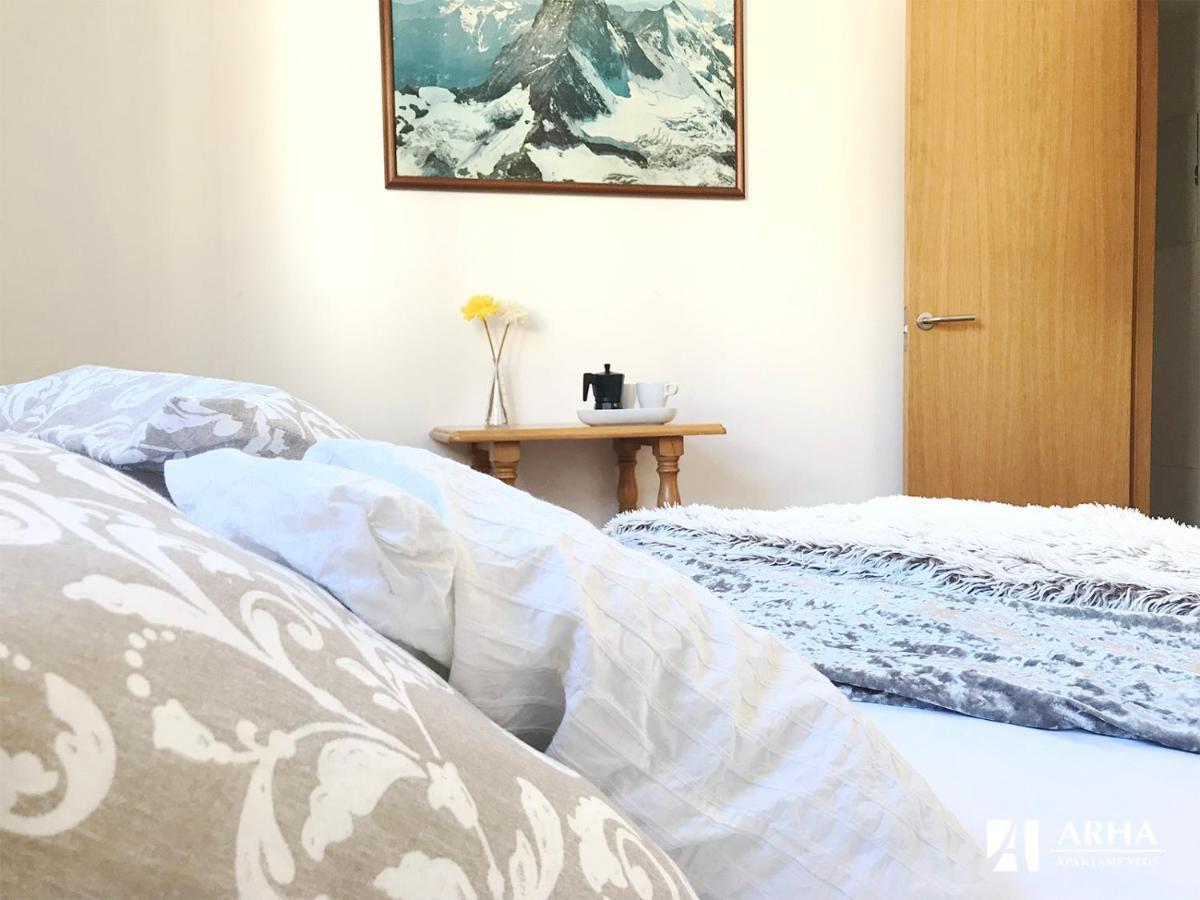 Apartamentos Arha Потес Экстерьер фото