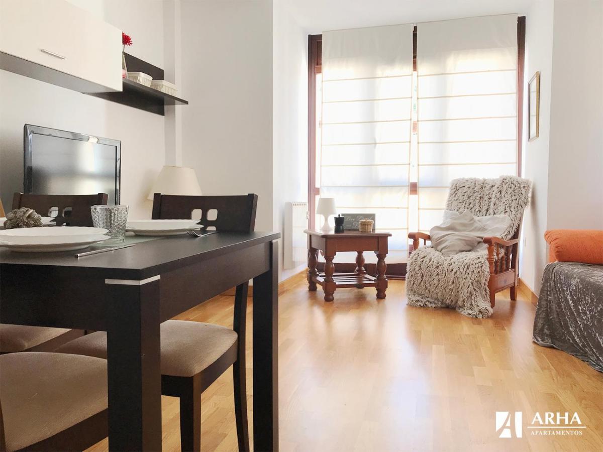 Apartamentos Arha Потес Экстерьер фото