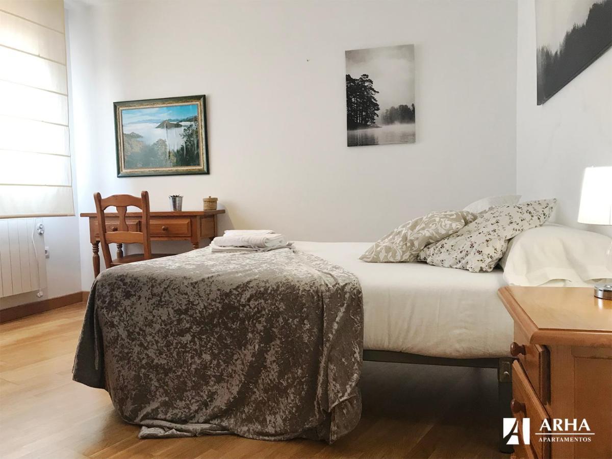 Apartamentos Arha Потес Экстерьер фото