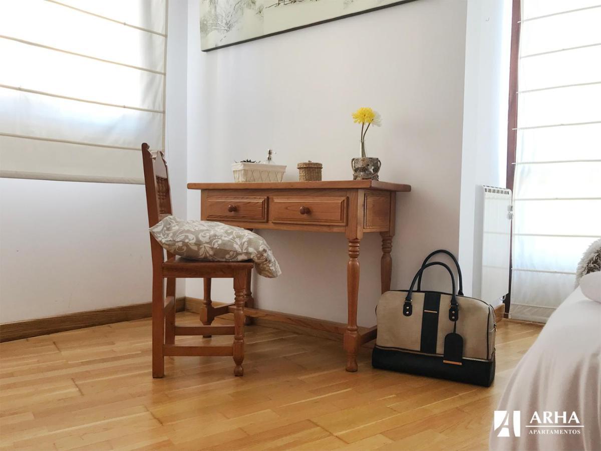 Apartamentos Arha Потес Экстерьер фото